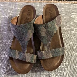 Camo Wedges